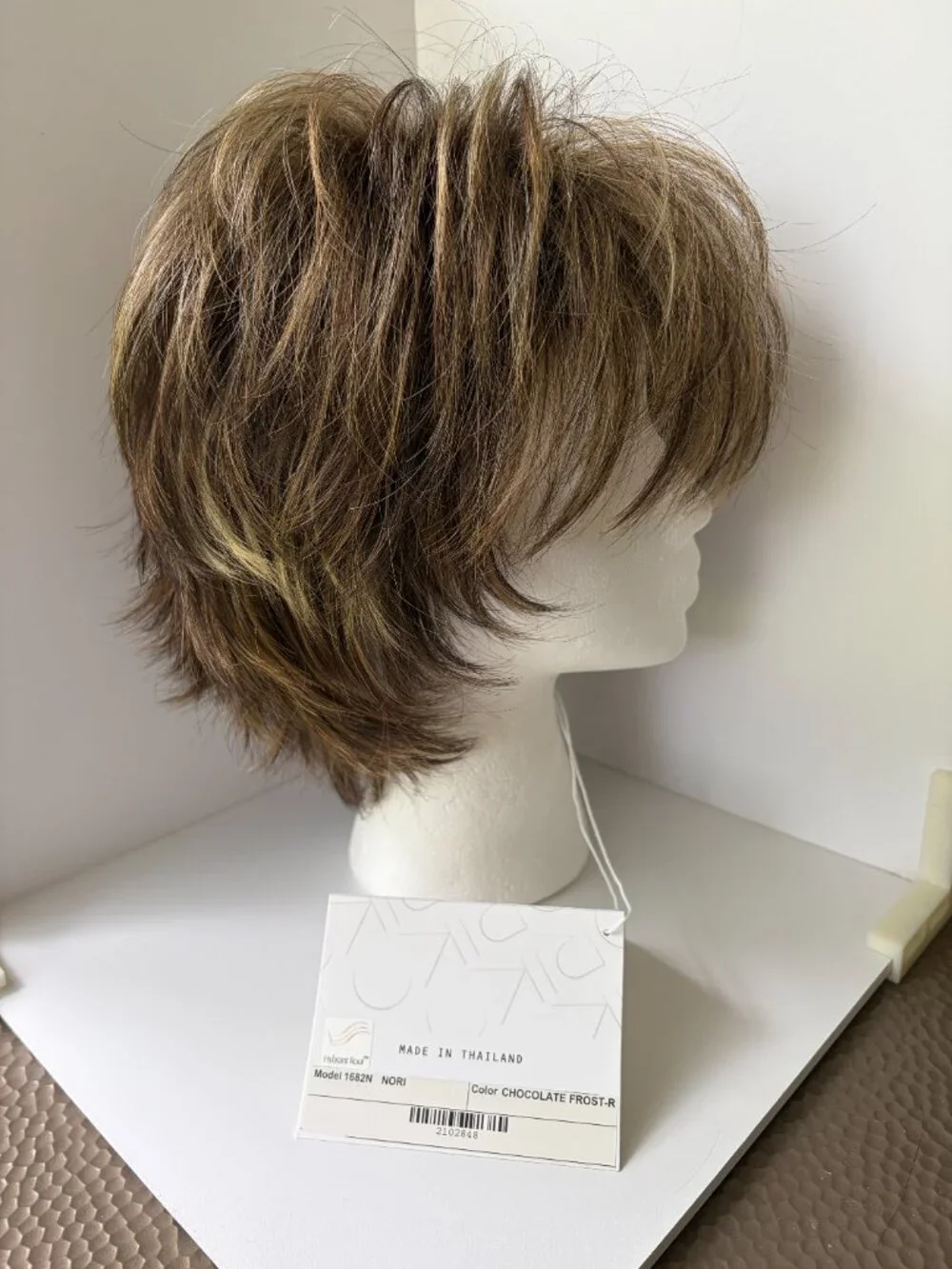 Noriko NORI in Chocolate Frost R, Petite/Avg Cap, Synthetic Wig, NWT